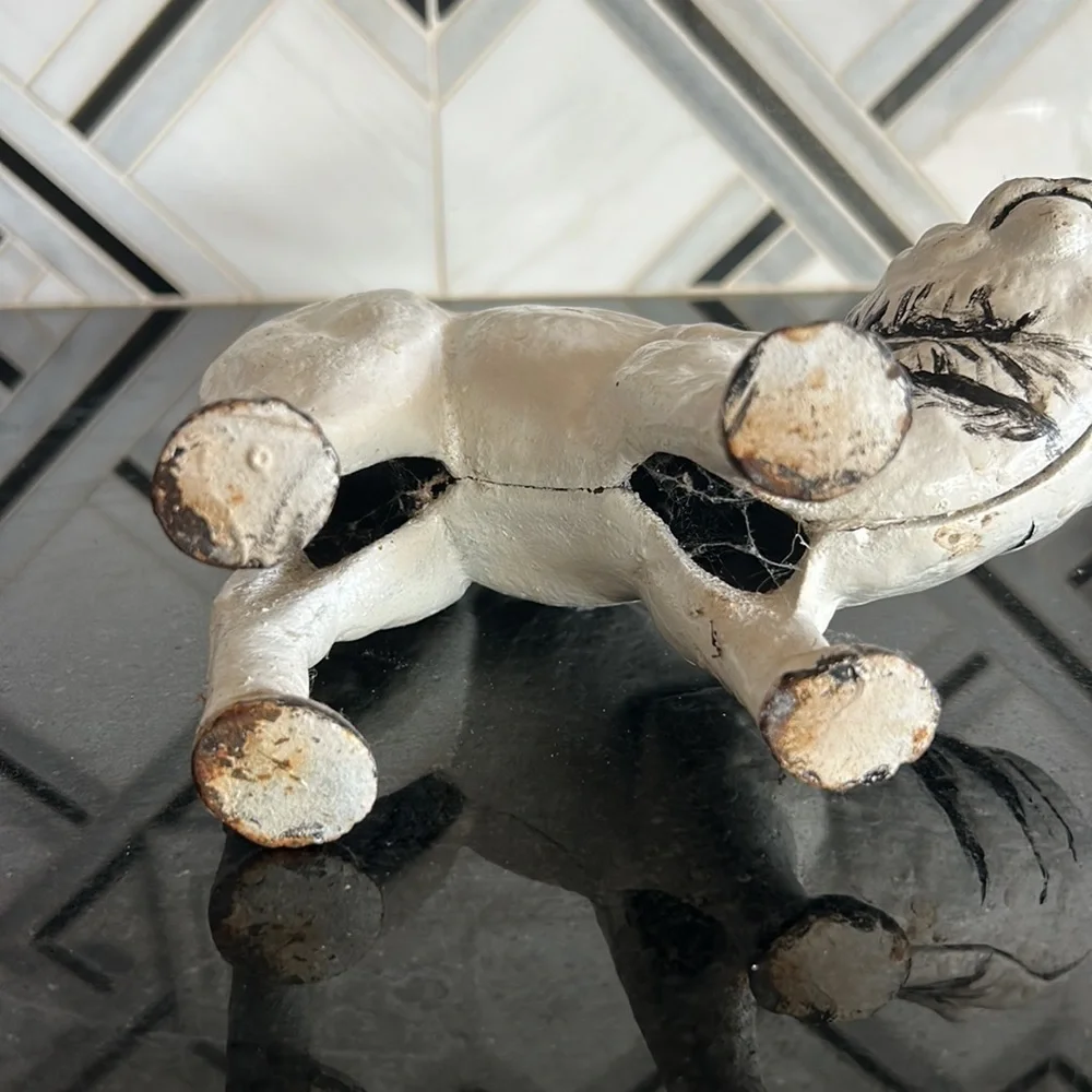Cast Iron standing cat Doorstop by Hubley c. 1910-1940 antique